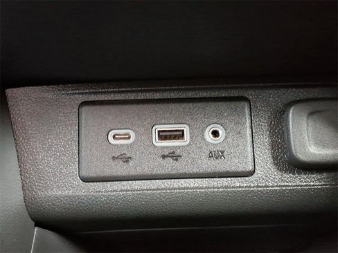 Certified 2023 Buick Encore GX Essence w/ Experience Buick Package image 14