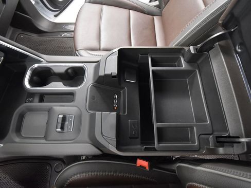 Used 2025 GMC Sierra 3500 Denali image 38