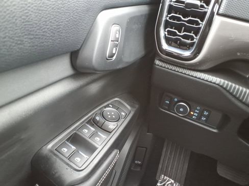 New 2025 Ford Ranger XLT w/ Equipment Group 301A High image 12