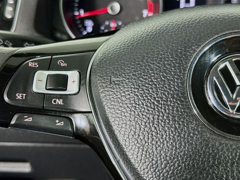 Used 2018 Volkswagen Passat 2.0T S image 13