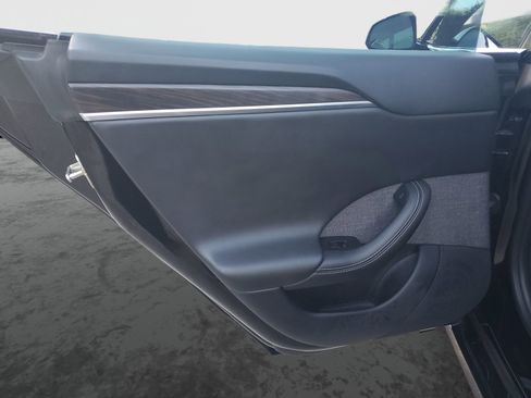 Used 2024 Tesla Model S Base image 16