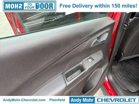 Used 2023 Chevrolet Bolt LT w/ Infotainment Package FWD image 30