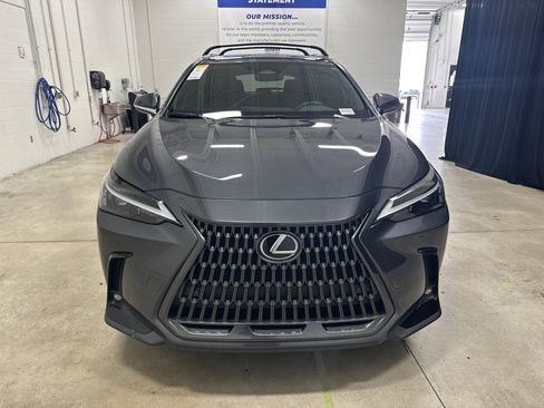 Used 2024 Lexus NX 350 AWD image 3