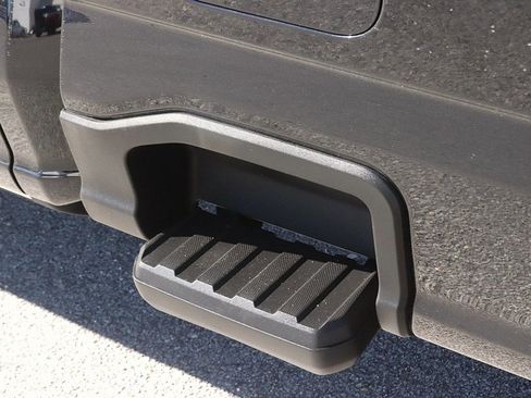 Used 2024 Ford F350 Platinum image 11