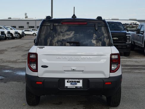 New 2025 Ford Bronco Sport Outer Banks image 5