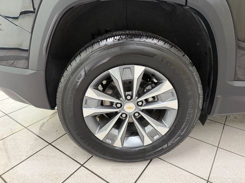 Certified 2025 Chevrolet Equinox LT FWD image 14