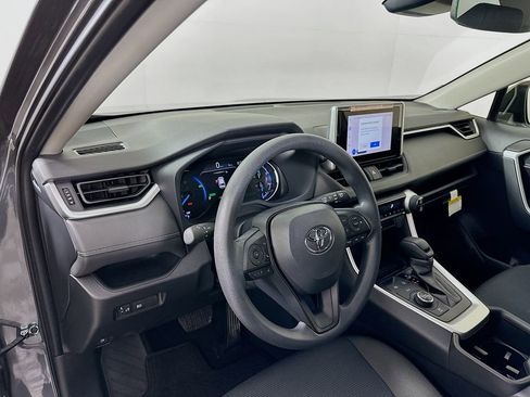 Certified 2025 Toyota RAV4 LE image 9