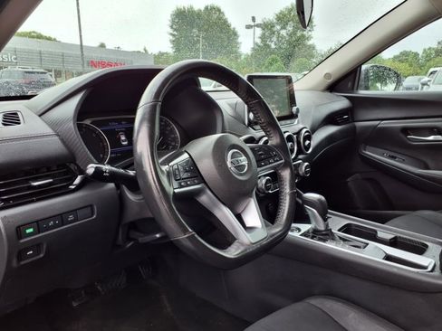 Used 2021 Nissan Sentra SV w/ Trunk Package image 8