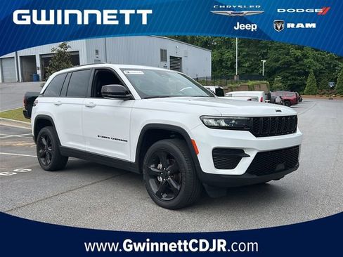 Used 2023 Jeep Grand Cherokee Altitude AWD/4WD image 1