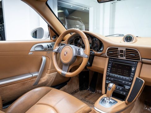 Used 2009 Porsche 911 Carrera RWD image 7