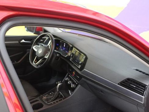 Used 2023 Volkswagen Jetta SE w/ Panoramic Sunroof Package FWD image 12
