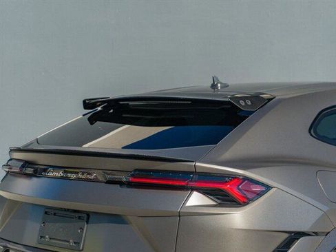 Used 2024 Lamborghini Urus Performante image 37