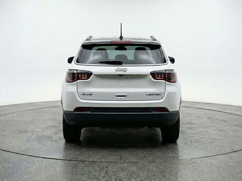 Used 2025 Jeep Compass Trailhawk AWD/4WD image 7