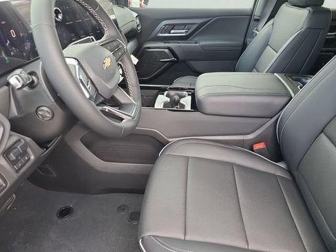 New 2026 Chevrolet Silverado EV LT w/ Plus Package AWD/4WD image 18