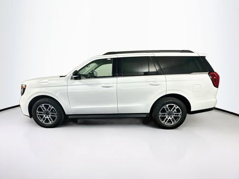 Used 2025 Ford Expedition Active AWD/4WD image 4