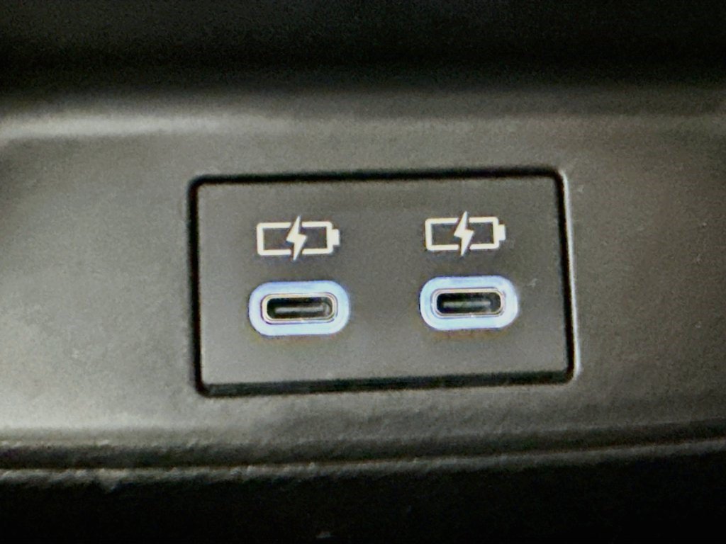 Used 2023 Toyota Corolla LE FWD image 39