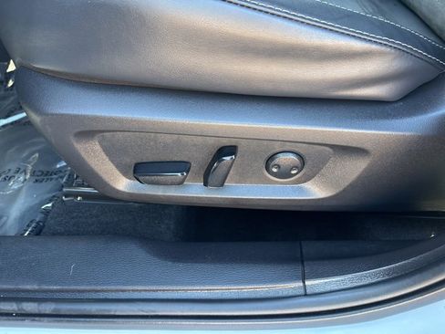 Used 2024 Mitsubishi Outlander SE Black Edition image 18