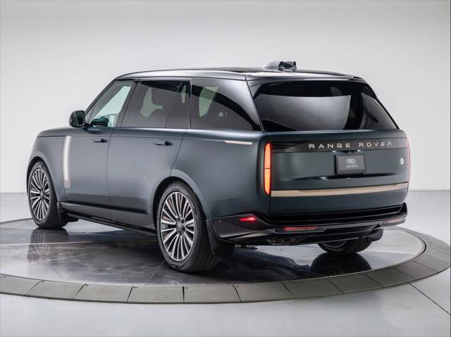 New 2026 Land Rover Range Rover SV AWD/4WD image 3