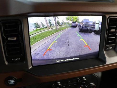 Used 2024 Ford Bronco Outer Banks AWD/4WD image 27