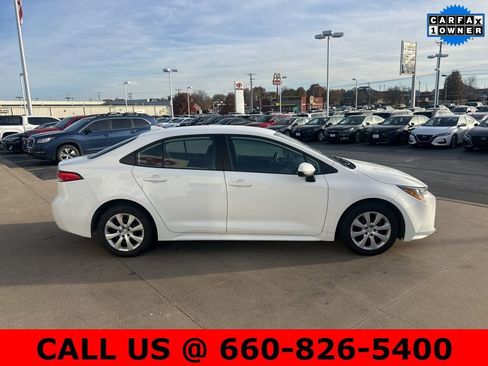 Used 2024 Toyota Corolla LE image 3