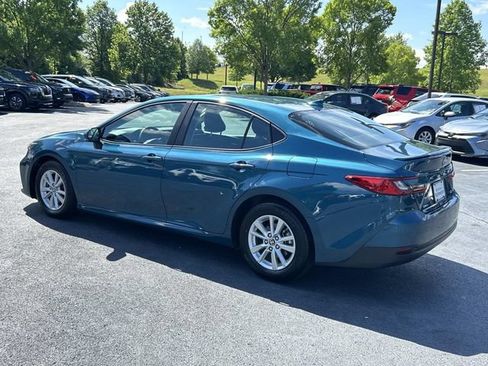 Used 2025 Toyota Camry LE w/ Convenience Package FWD image 6