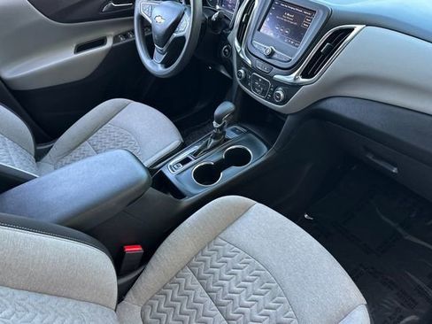 Used 2022 Chevrolet Equinox LT AWD/4WD image 15