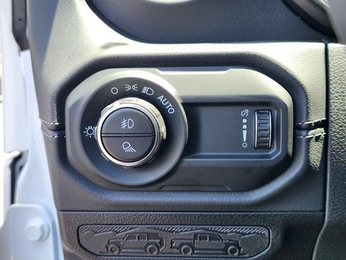 New 2026 Jeep Gladiator Sport AWD/4WD image 22