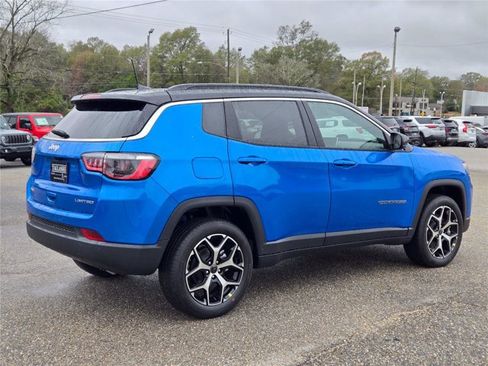 New 2026 Jeep Compass Limited AWD/4WD image 12