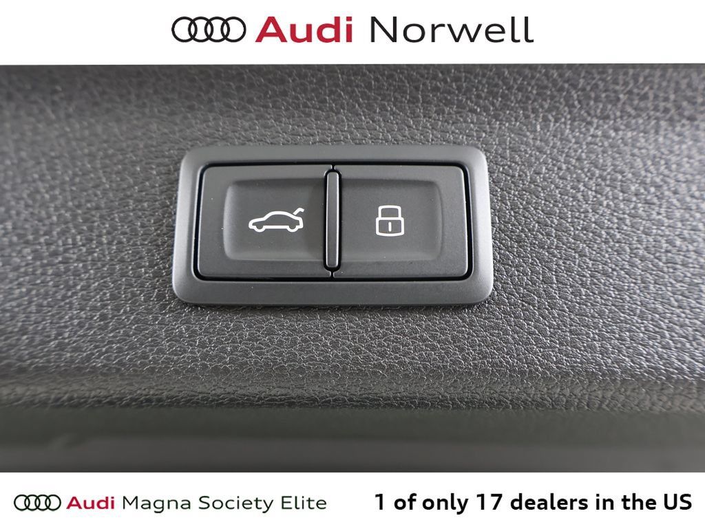 Used 2024 Audi Q3 2.0T Premium AWD/4WD image 16