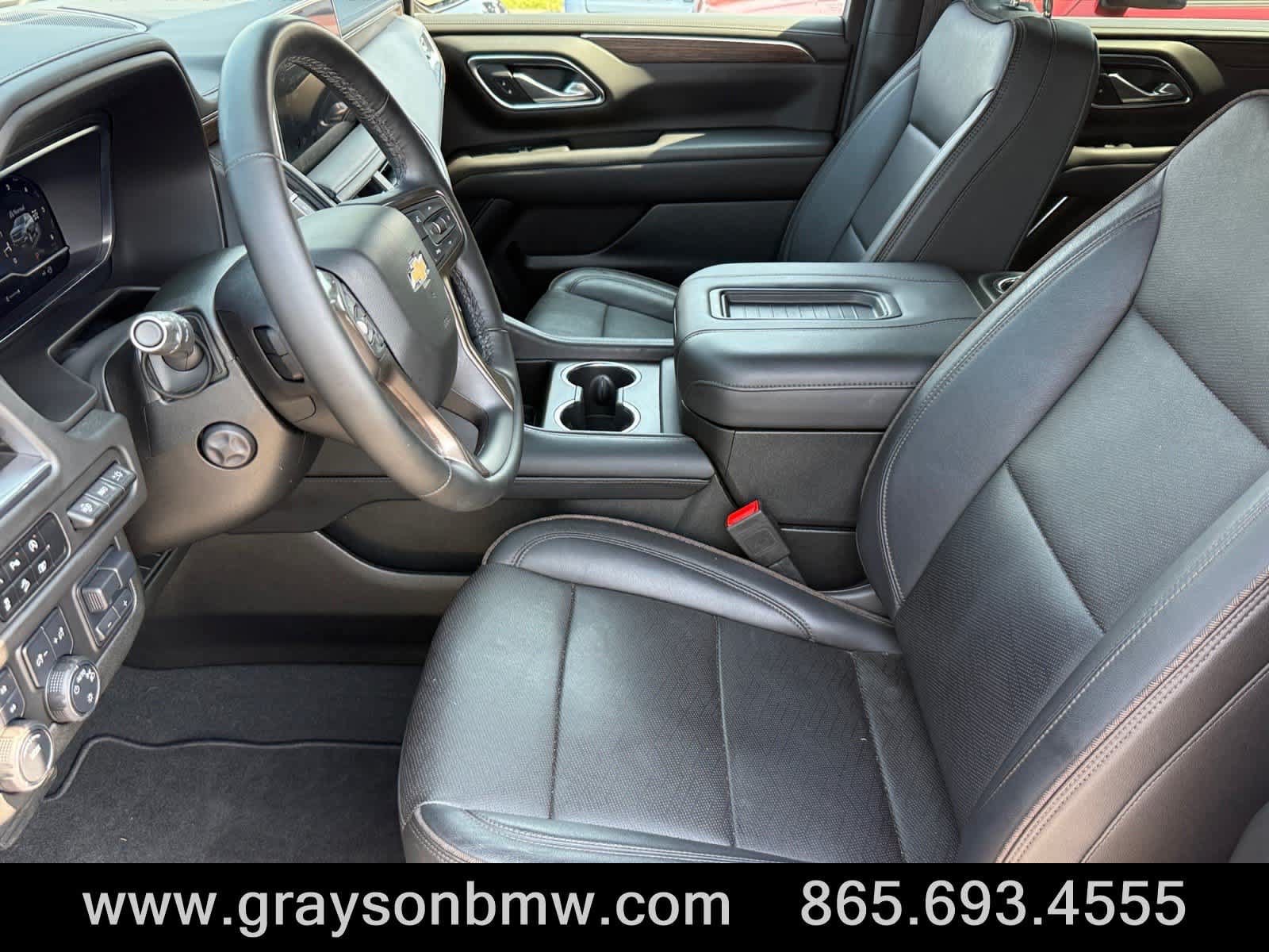 Used 2024 Chevrolet Suburban High Country w/ Premium Package AWD/4WD image 10