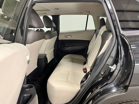 Used 2023 Toyota Corolla Cross XLE w/ Convenience Package FWD image 19