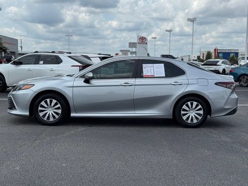 Used 2023 Toyota Camry LE FWD image 8