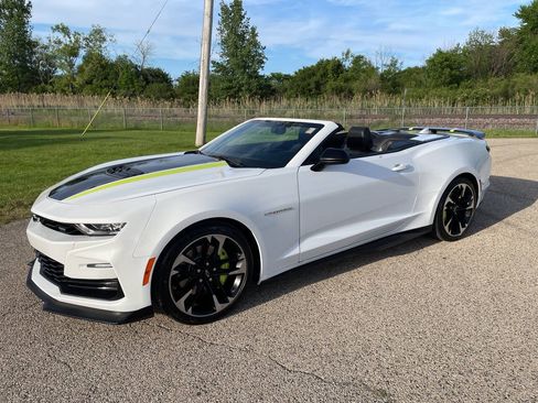 Used 2023 Chevrolet Camaro SS RWD image 59