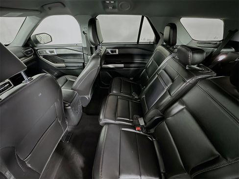 Used 2023 Ford Explorer XLT w/ Equipment Group 202A image 21