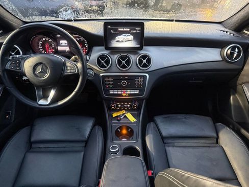 Used 2019 Mercedes-Benz CLA 250 4MATIC w/ Premium Package image 8