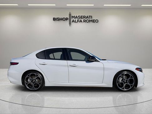 New 2025 Alfa Romeo Giulia w/ Driving Assist Package RWD image 8