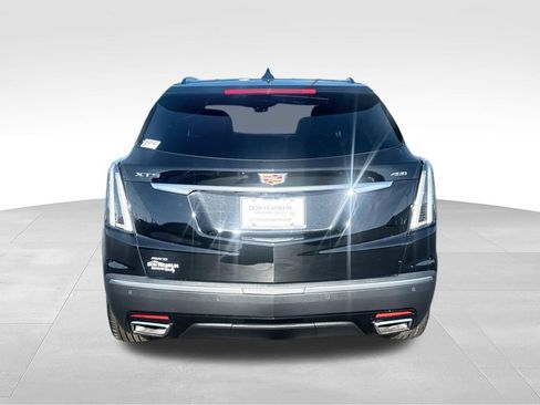 Used 2023 Cadillac XT5 Sportv w/ Technology Package AWD/4WD image 7