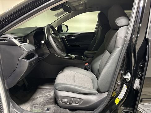 Used 2024 Toyota RAV4 AWD Hybrid image 19