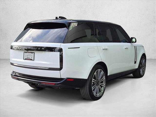 New 2026 Land Rover Range Rover Long Wheelbase SE AWD/4WD image 2