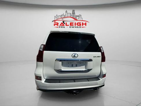 Used 2018 Lexus GX 460 Luxury image 3
