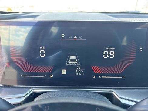 Used 2025 Kia Sorento LX FWD image 15