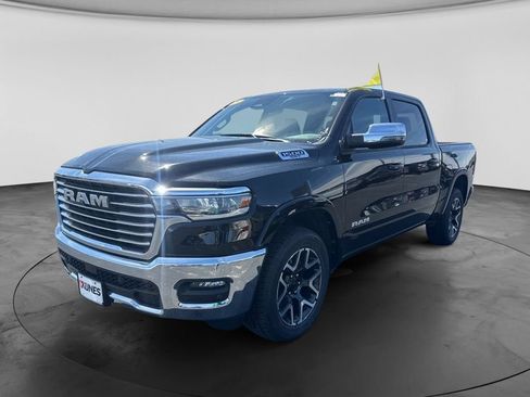 Used 2025 RAM 1500 Laramie AWD/4WD image 20