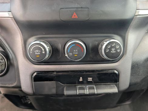 Used 2022 RAM 1500 Big Horn RWD image 16