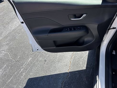 New 2026 Hyundai Kona SEL Premium image 10