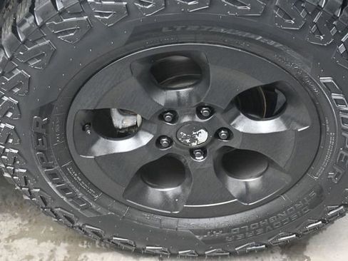 Used 2013 Jeep Wrangler Unlimited Sahara w/ Dual Top Group AWD/4WD image 29