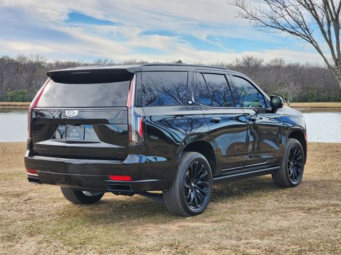 Certified 2024 Cadillac Escalade Sport Platinum w/ LPO, ONYX Package image 7