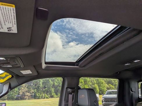 Used 2023 Chevrolet Silverado 1500 High Country w/ High Country Premium Package image 14