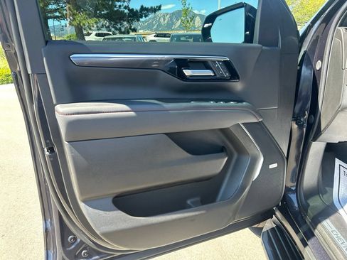 Used 2025 Chevrolet Tahoe RST w/ Comfort Package AWD/4WD image 23