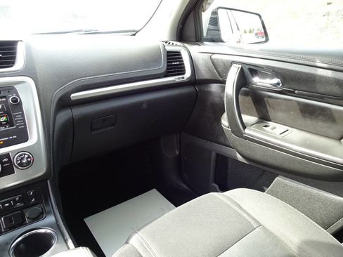 Used 2016 GMC Acadia SLE image 21