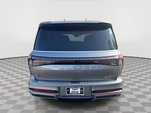 Certified 2025 INFINITI QX80 Sensory image 6